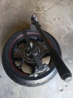 Michelin Power GP 26.04 (10).jpg