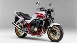 Honda-CB-1300-Modelljahr-2021-Japan-169Gallery-7dc9110d-1747973.jpg
